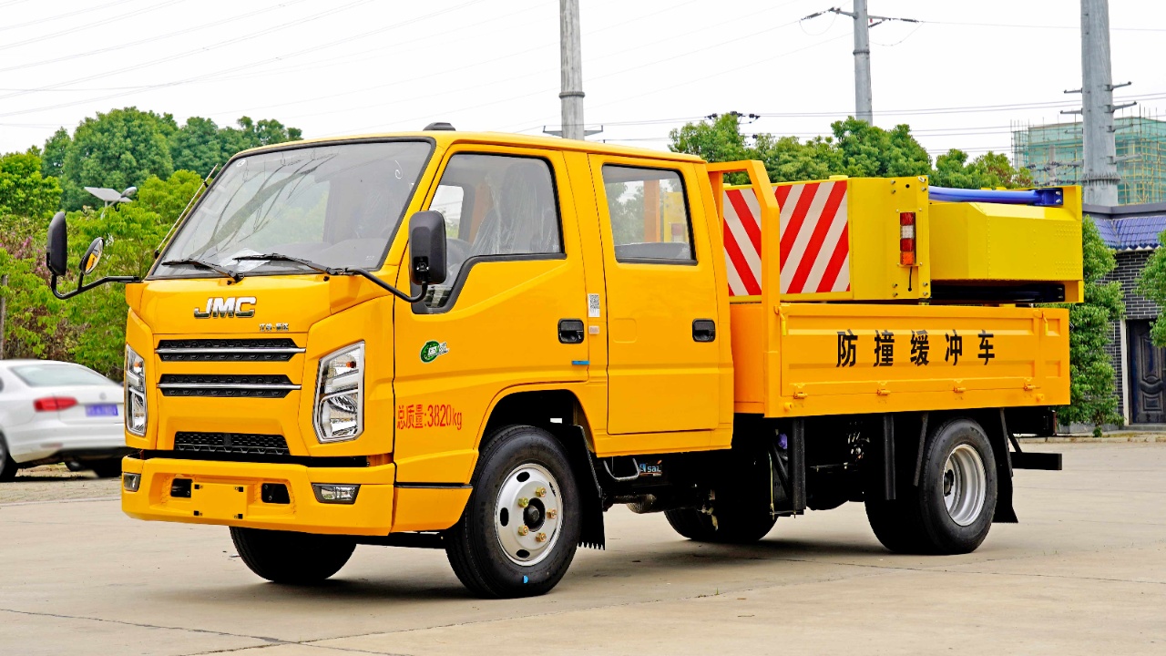 江鈴二級翻轉防撞緩沖車（配曼力西包）